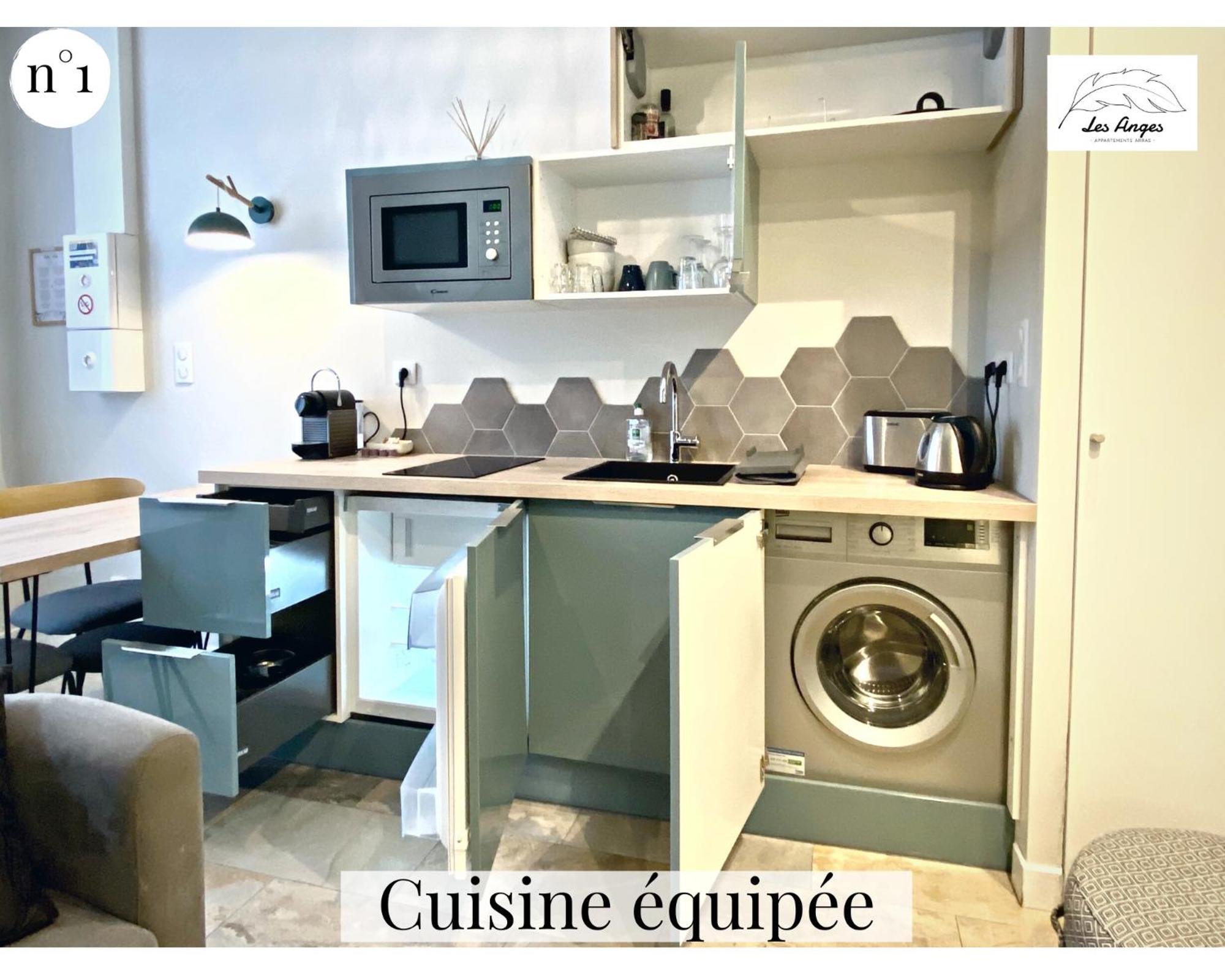 Les Anges - 6 Appartements - Place Des Heros Arras Room photo